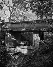 Ravine Bluffs Development Bridge, cropped, (HAER, ILL, 16-GLENC, 3-7).jpg