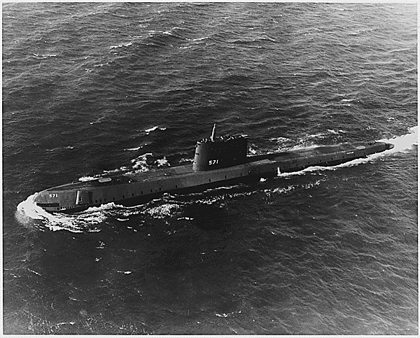 美国制造出世界第一艘核动力潜艇