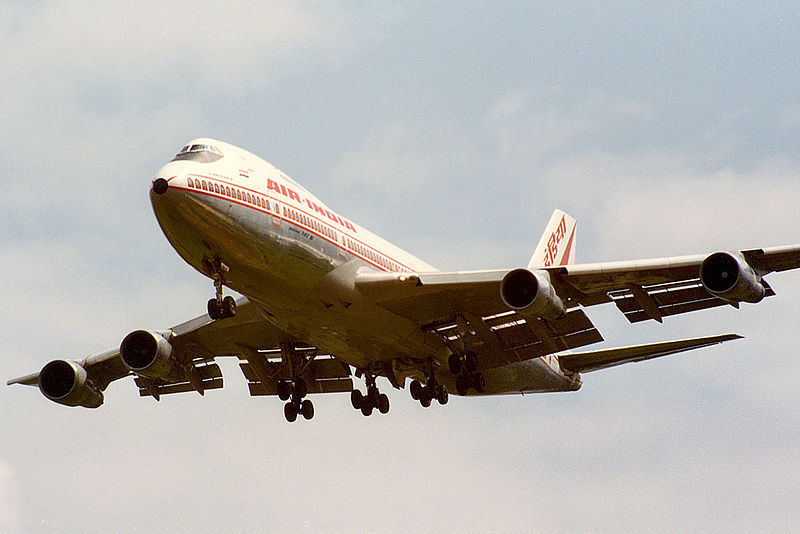 印度航空182号遭恐怖袭击 329人遇难