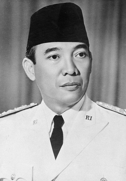 印尼共和国的首任总统苏加诺逝世