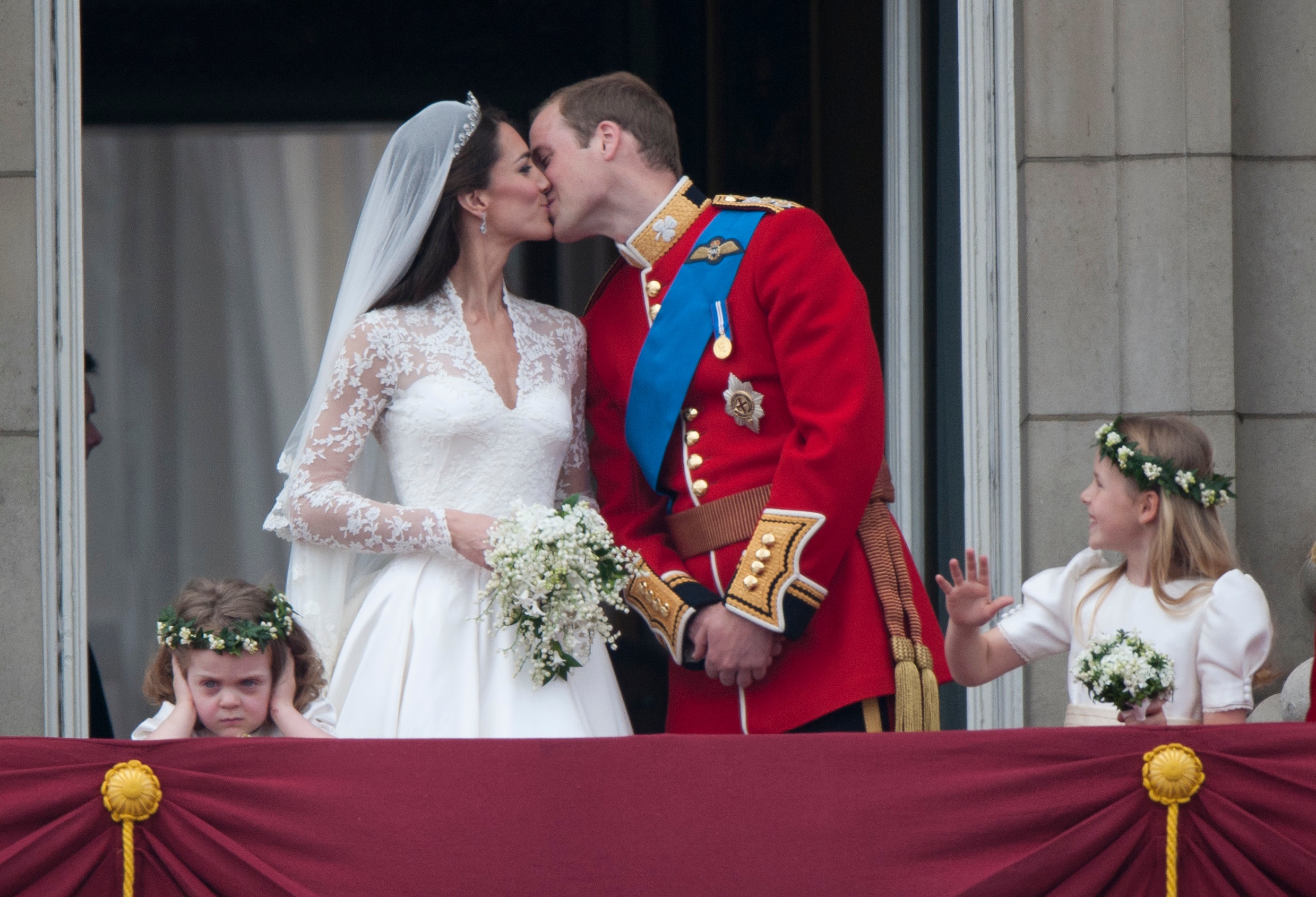 英国威廉王子与平民女孩凯特结婚  